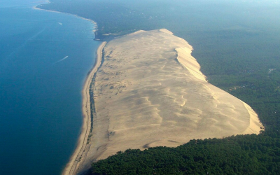 Dune du pilat, géant aquitain façonné par vents et pas
